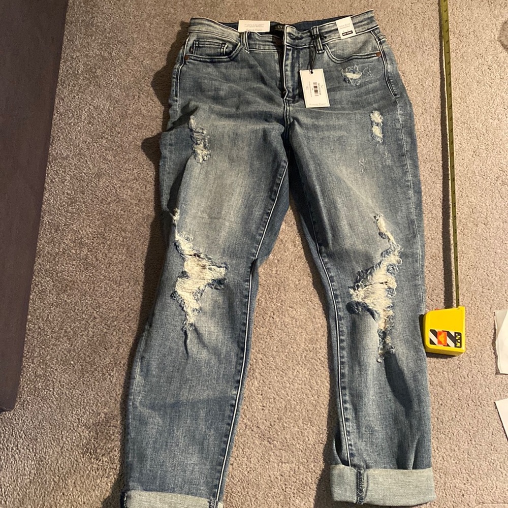 NWT JUDY BLUE HI-RISE DESTROYED BOYFRIEND size 7/28